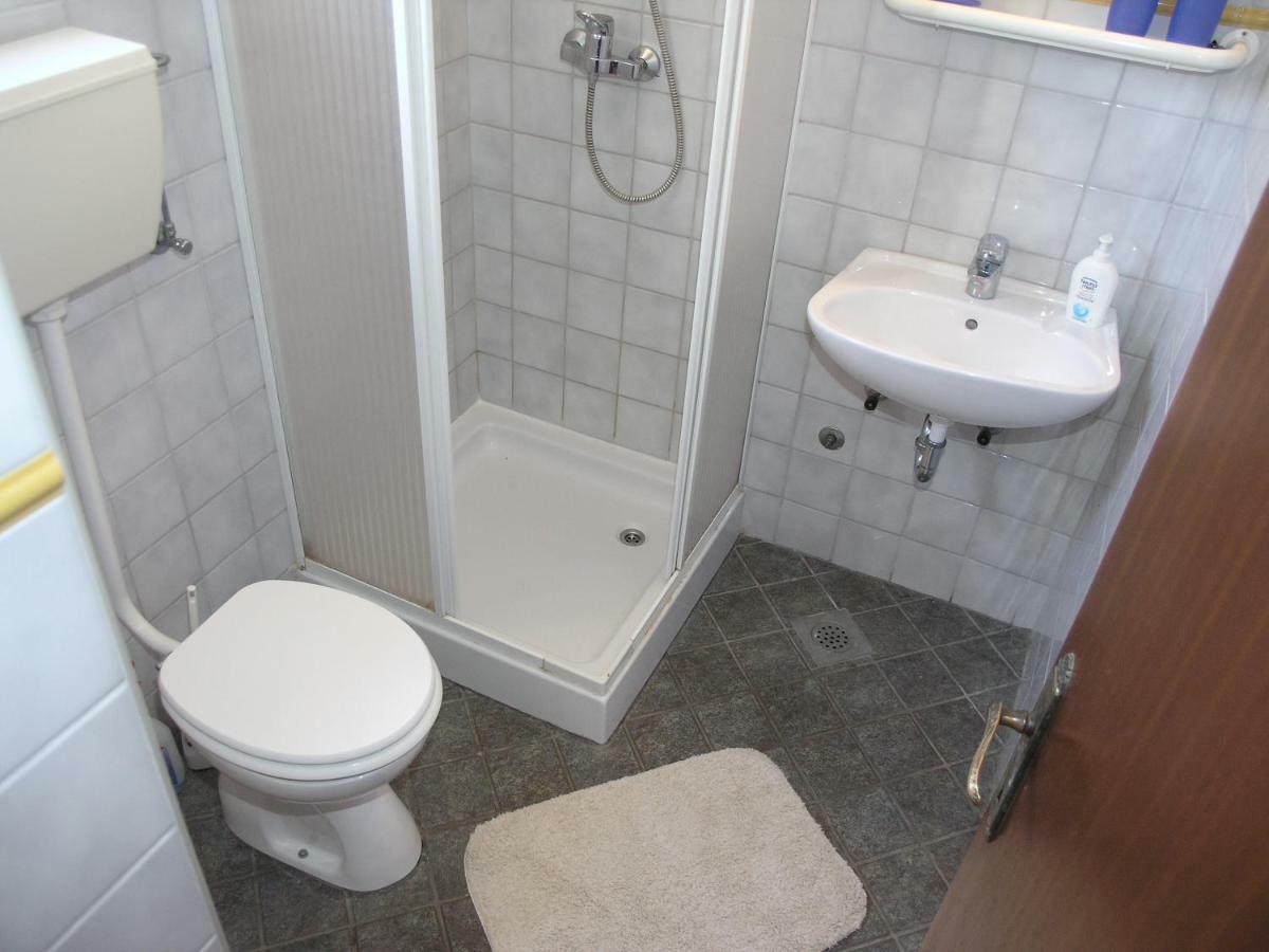 Vala Apartmani Bibinje Exterior photo